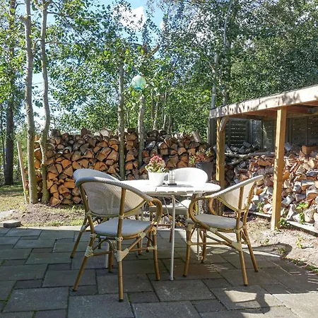 Vakantiehuis Amazing In With Kitchen *